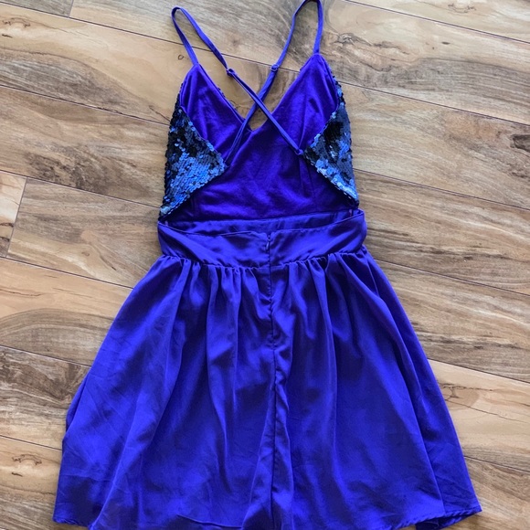 Short purple sequin dress - Picture 2 of 3